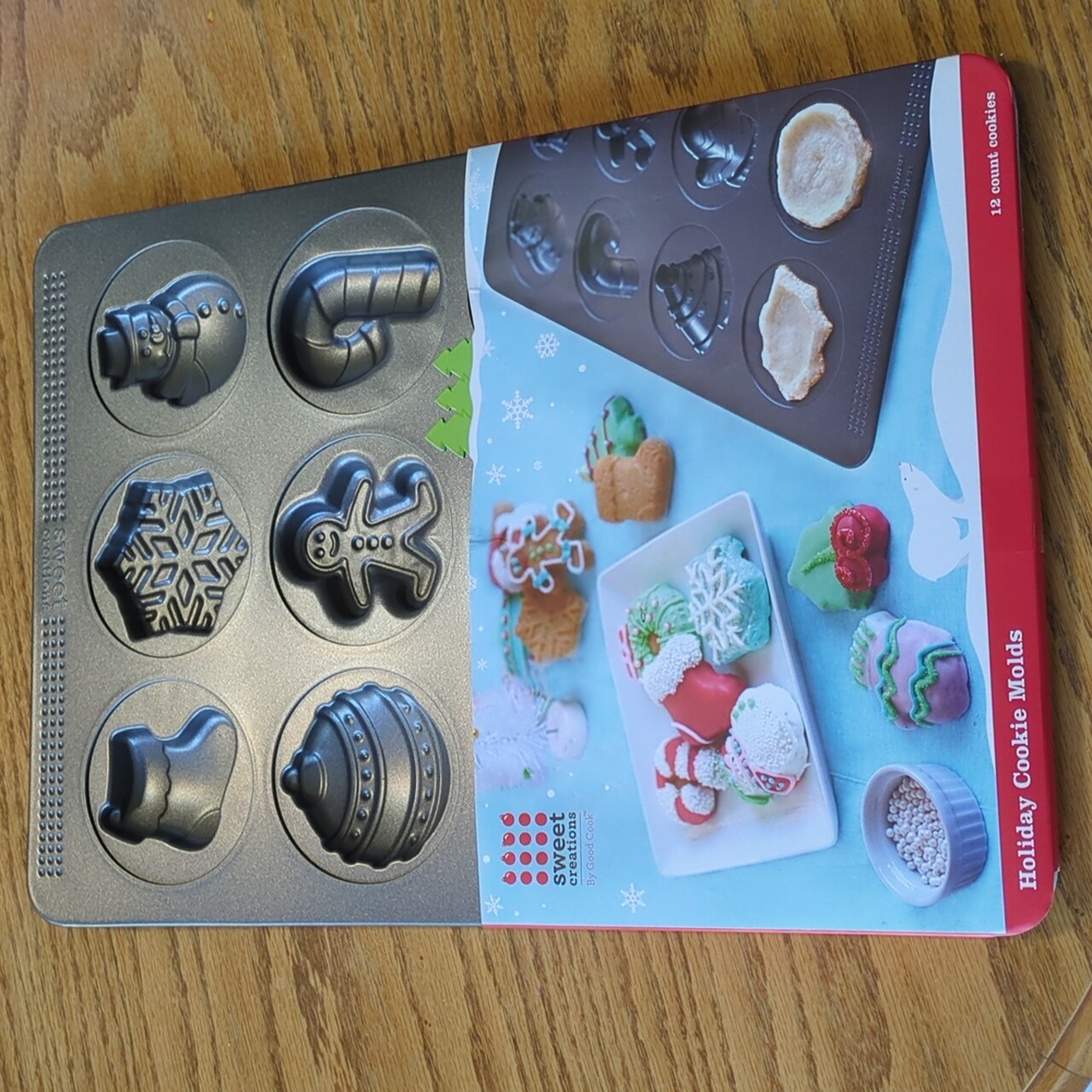 NWT Holiday Cookie Mold